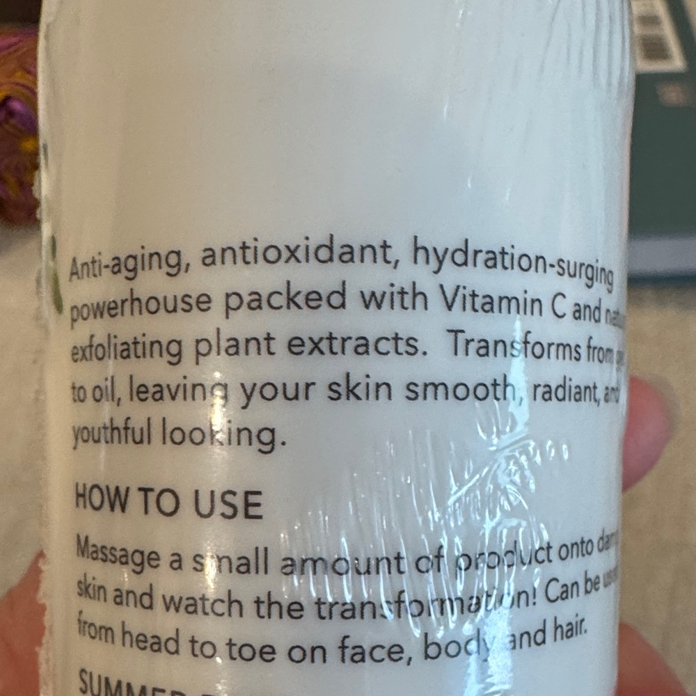 Nakery Beauty Hydra-C Gel-to-Foam Cleanser Full Size NWT - Picture 6 of 7